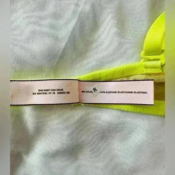 Victoria’s Secret Push Up Bra Size 32B - Picture 5 of 5